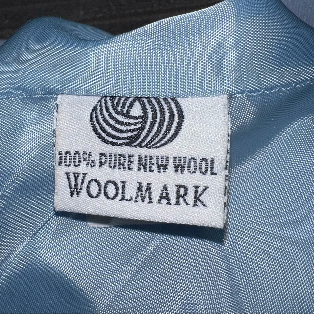 Pendleton Light Blue Wool Blazer – Size 14, Lined with 3-Button Closure - Picture 10 of 11